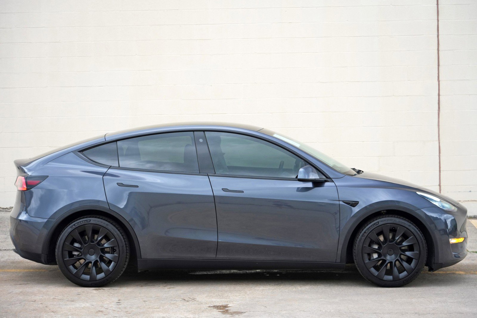 Used 2021 Tesla Model Y Long Range AWD/4WD image 53