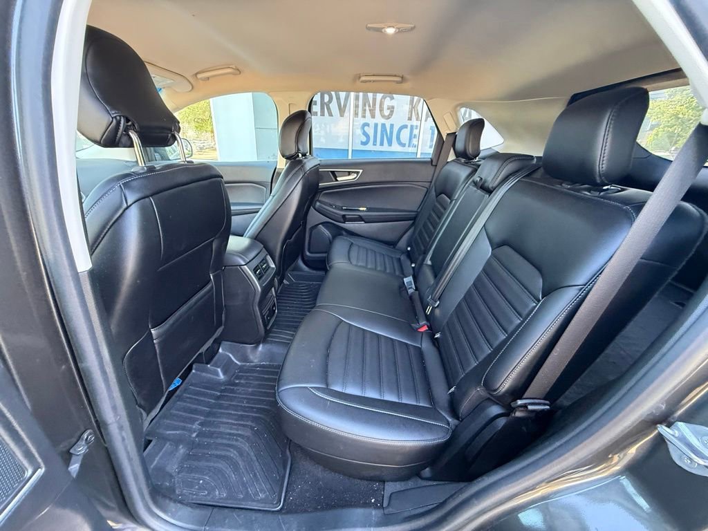 Used 2019 Ford Edge SEL w/ Equipment Group 201A FWD image 8