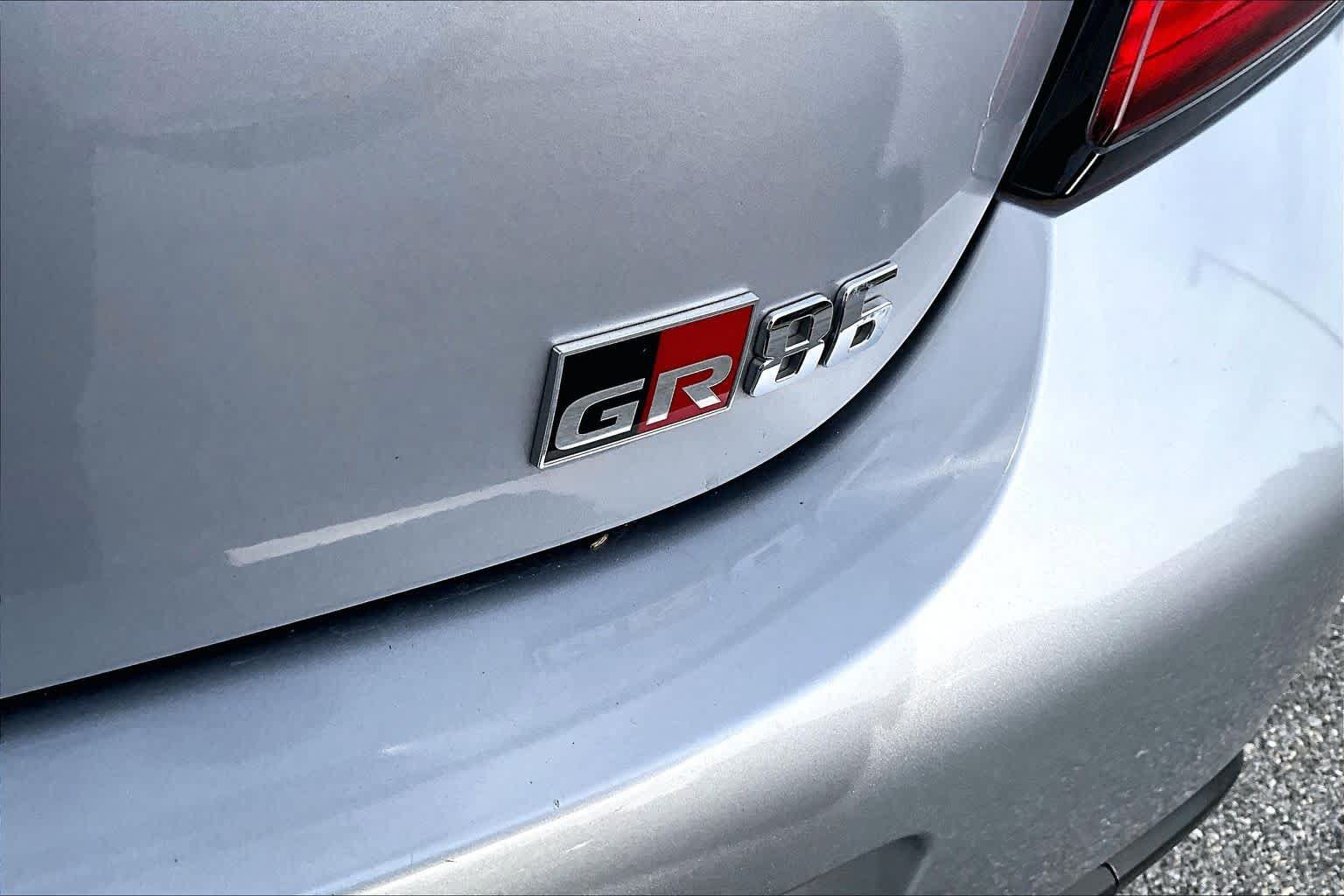 Used 2023 Toyota GR86 Premium RWD image 10