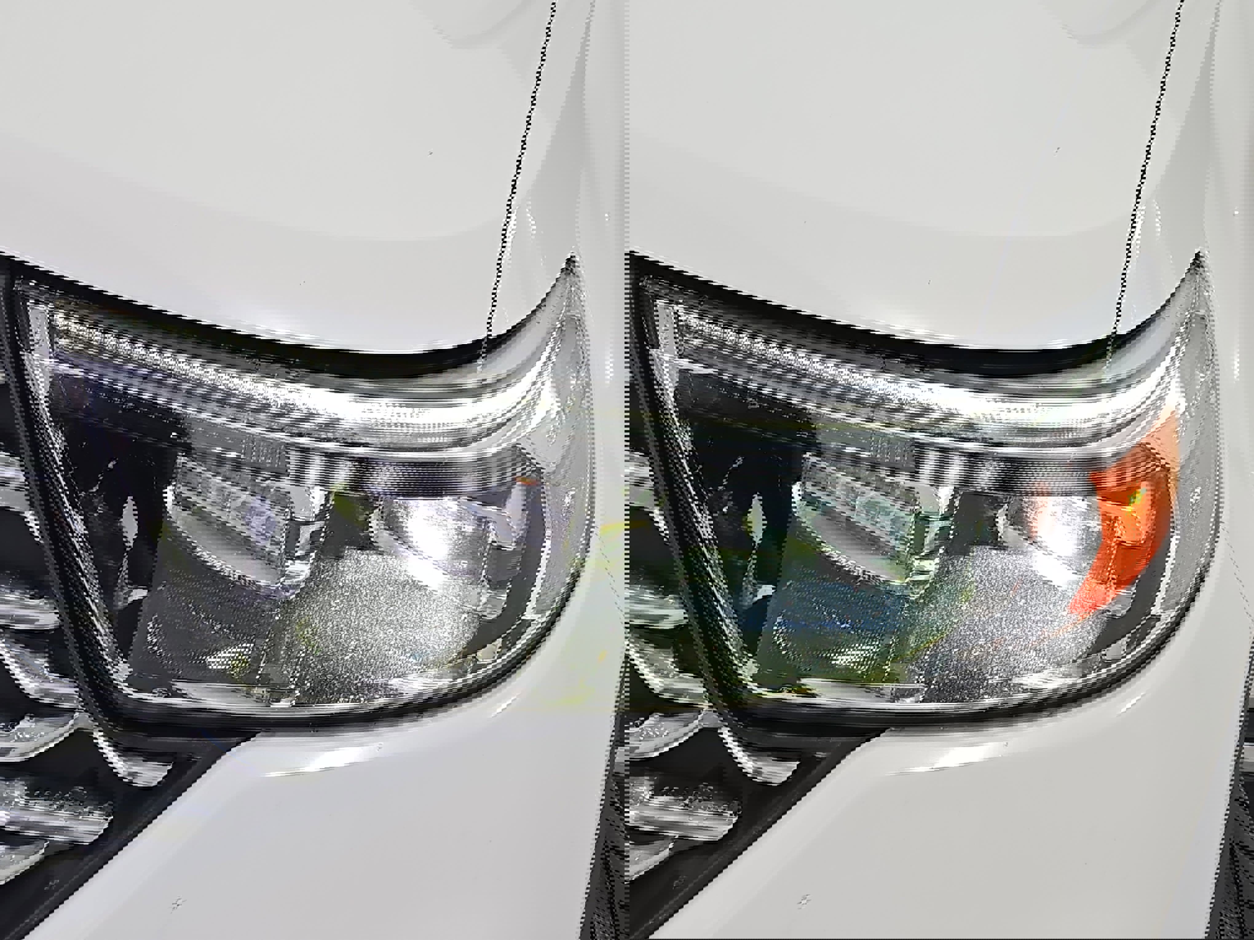 Used 2020 Ford Explorer Platinum w/ Premium Technology Package image 33