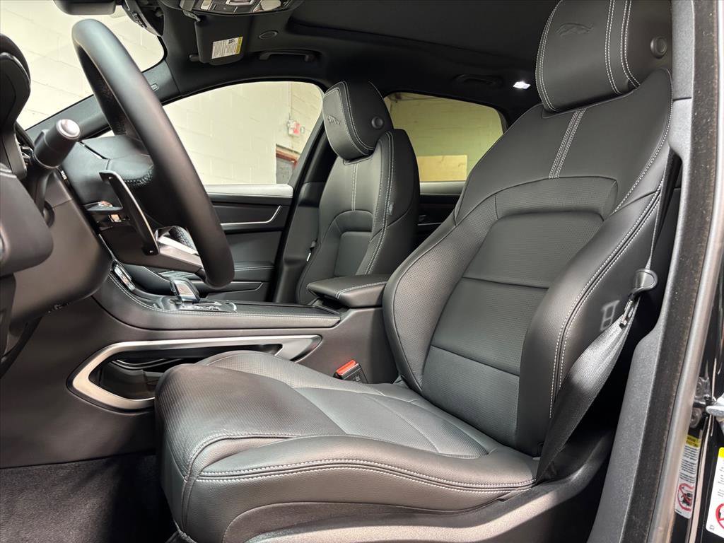 New 2026 Jaguar F-PACE R-Dynamic S image 23