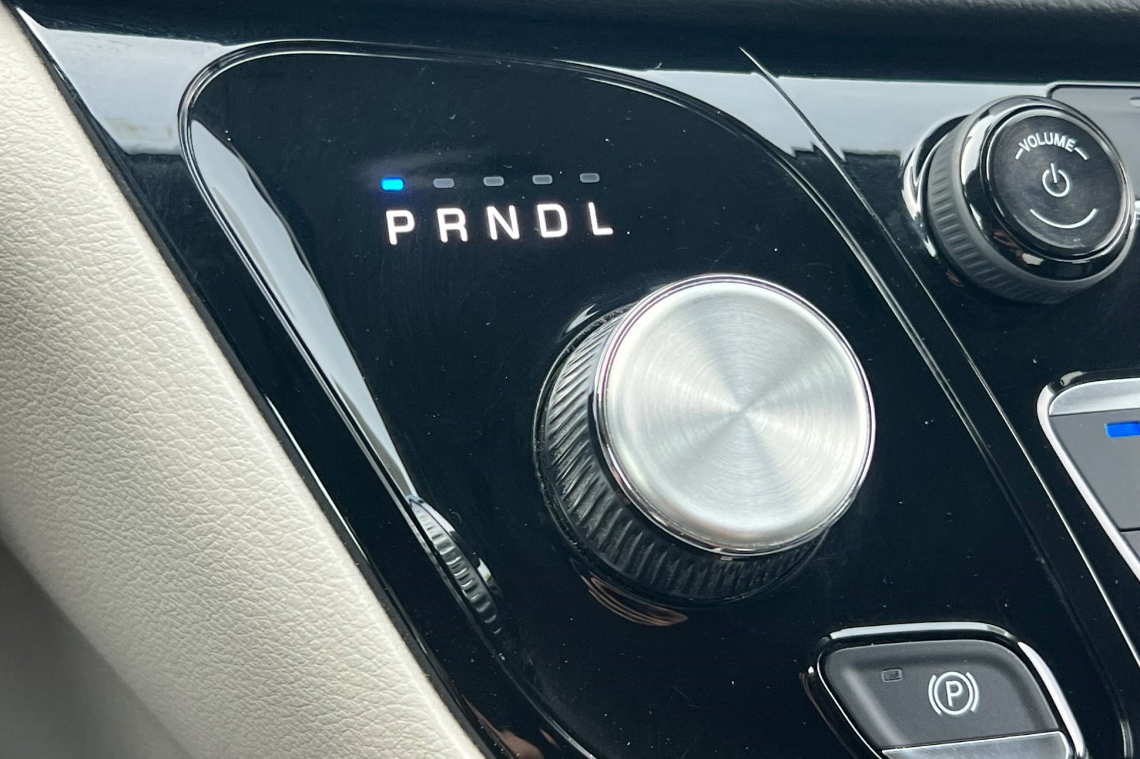 Used 2018 Chrysler Pacifica Touring Plus image 16