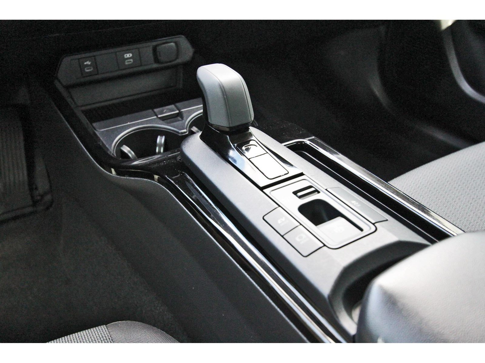 Used 2023 Toyota Prius LE FWD image 31