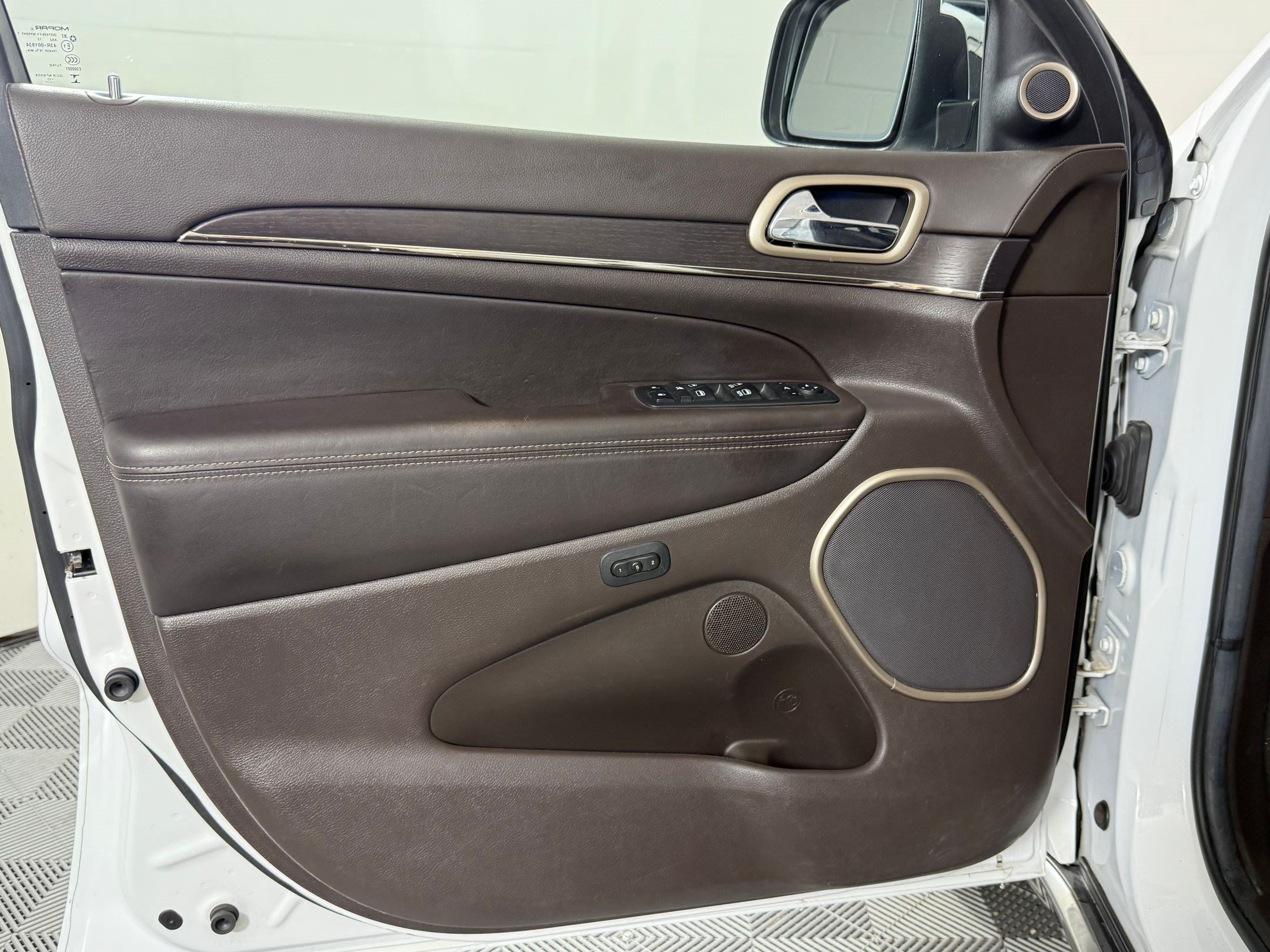 Used 2014 Jeep Grand Cherokee Summit RWD image 20