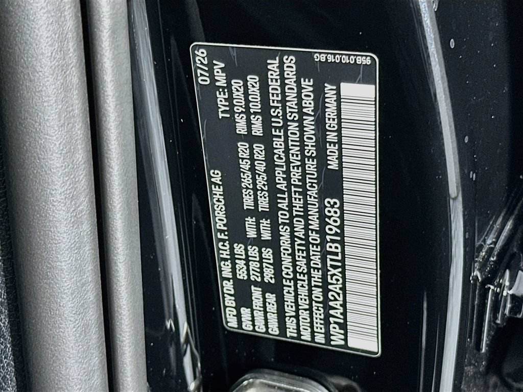 New 2026 Porsche Macan AWD/4WD image 35