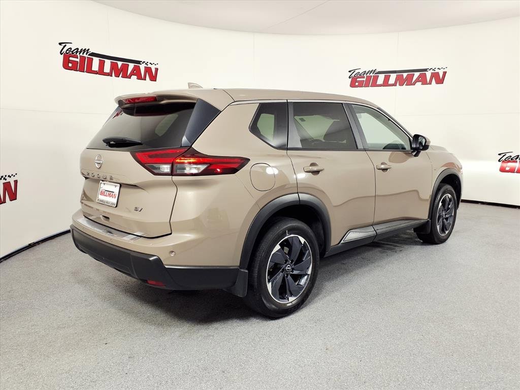 Used 2024 Nissan Rogue SV image 6