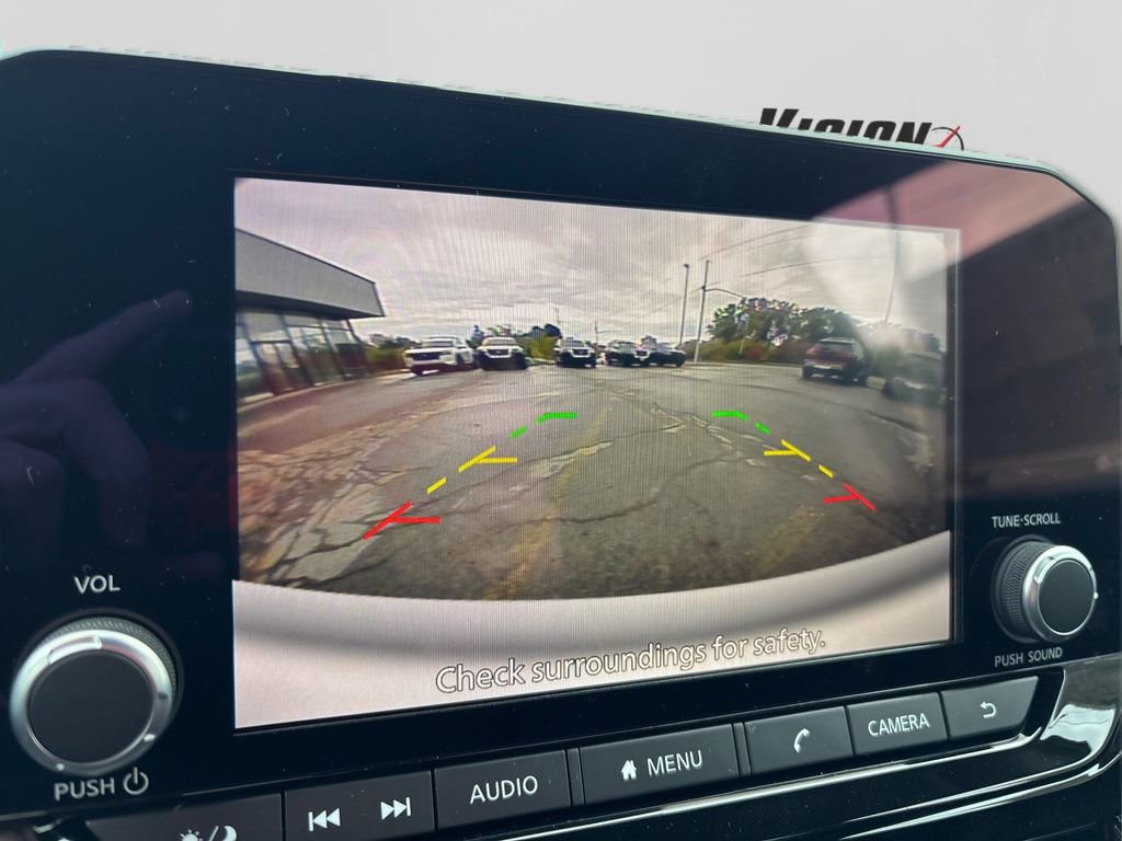 New 2025 Nissan Pathfinder SV w/ Black Appearance Package image 19