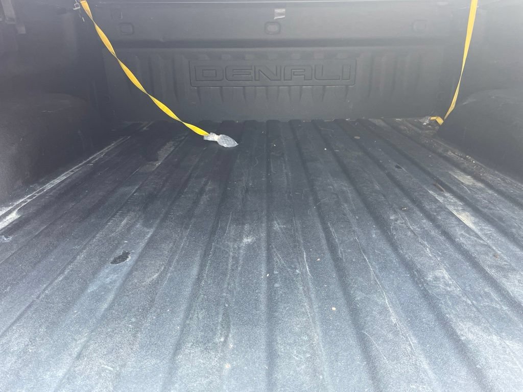 Used 2016 GMC Sierra 1500 Denali w/ Enhanced Driver Alert Package AWD/4WD image 33