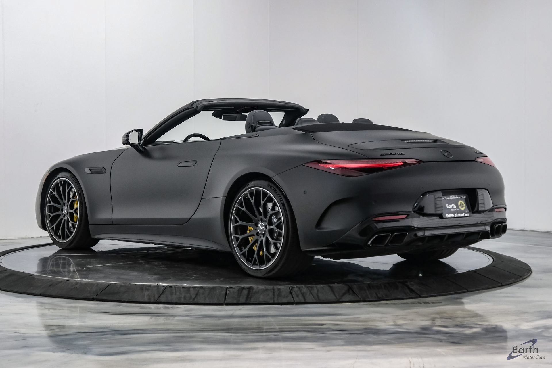 Used 2022 Mercedes-Benz SL 55 AMG 4MATIC image 13