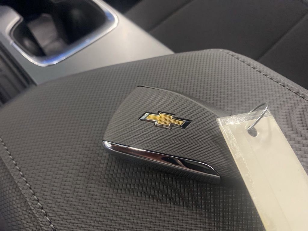 New 2026 Chevrolet Equinox EV LT image 33