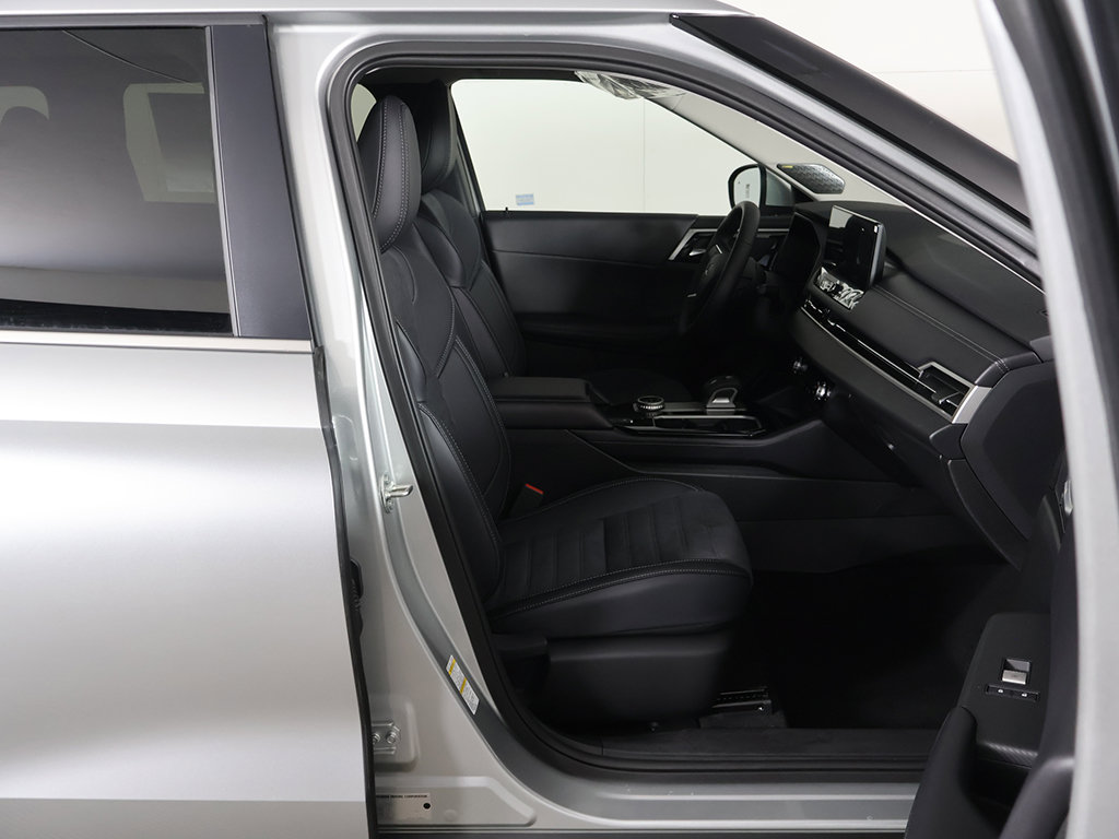 New 2026 Mitsubishi Outlander SE FWD image 33