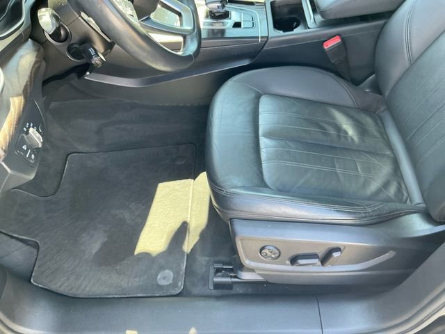 Used 2018 Audi Q5 2.0T Premium Plus w/ Premium Plus Package AWD/4WD image 10