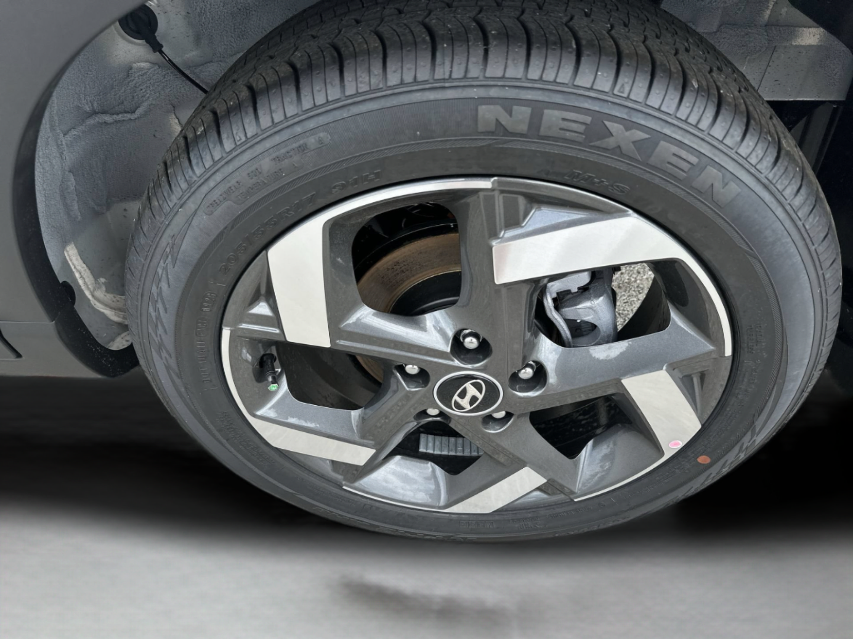 New 2026 Hyundai Venue SEL FWD image 30