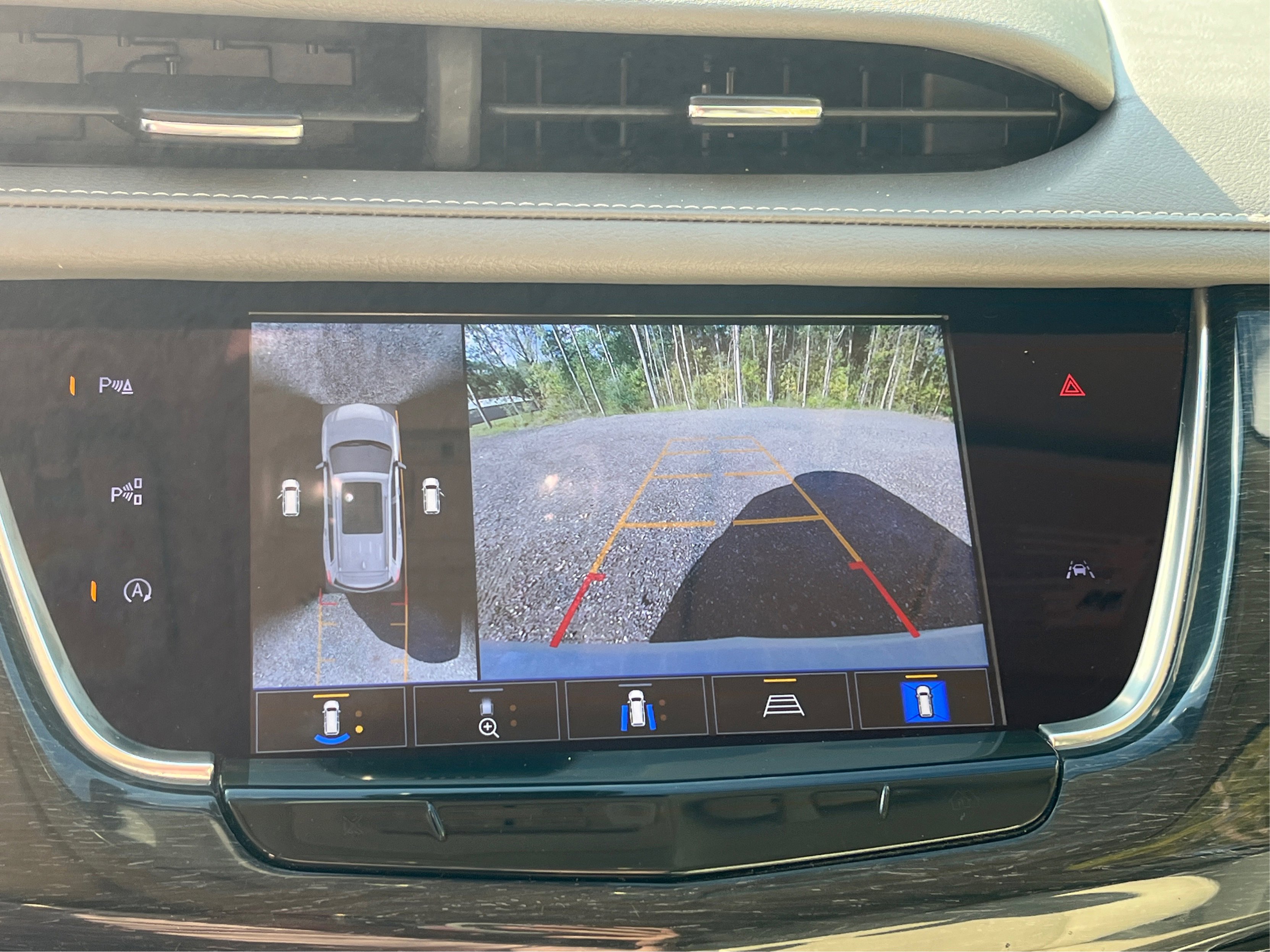 Used 2022 Cadillac XT6 Premium Luxury w/ Technology Package AWD/4WD image 45