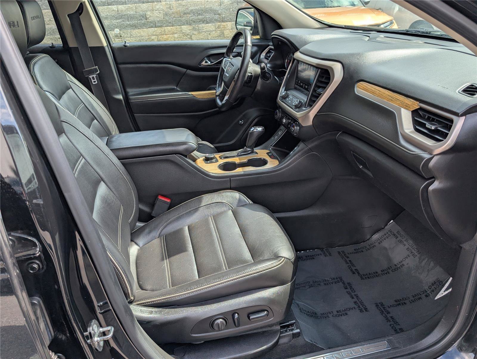 Used 2018 GMC Acadia Denali AWD/4WD image 10
