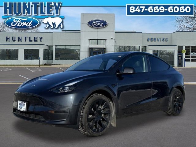 Used 2024 Tesla Model Y Long Range image 1
