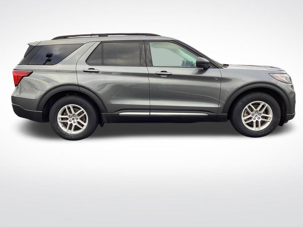 Used 2025 Ford Explorer Active RWD image 7