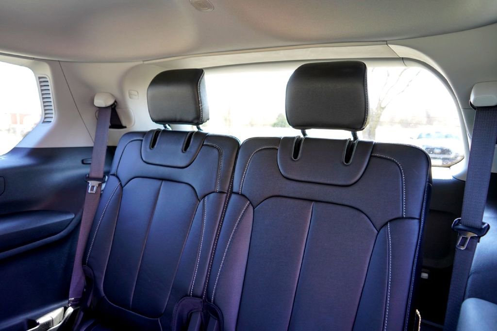 Used 2023 Jeep Grand Cherokee L Limited image 25