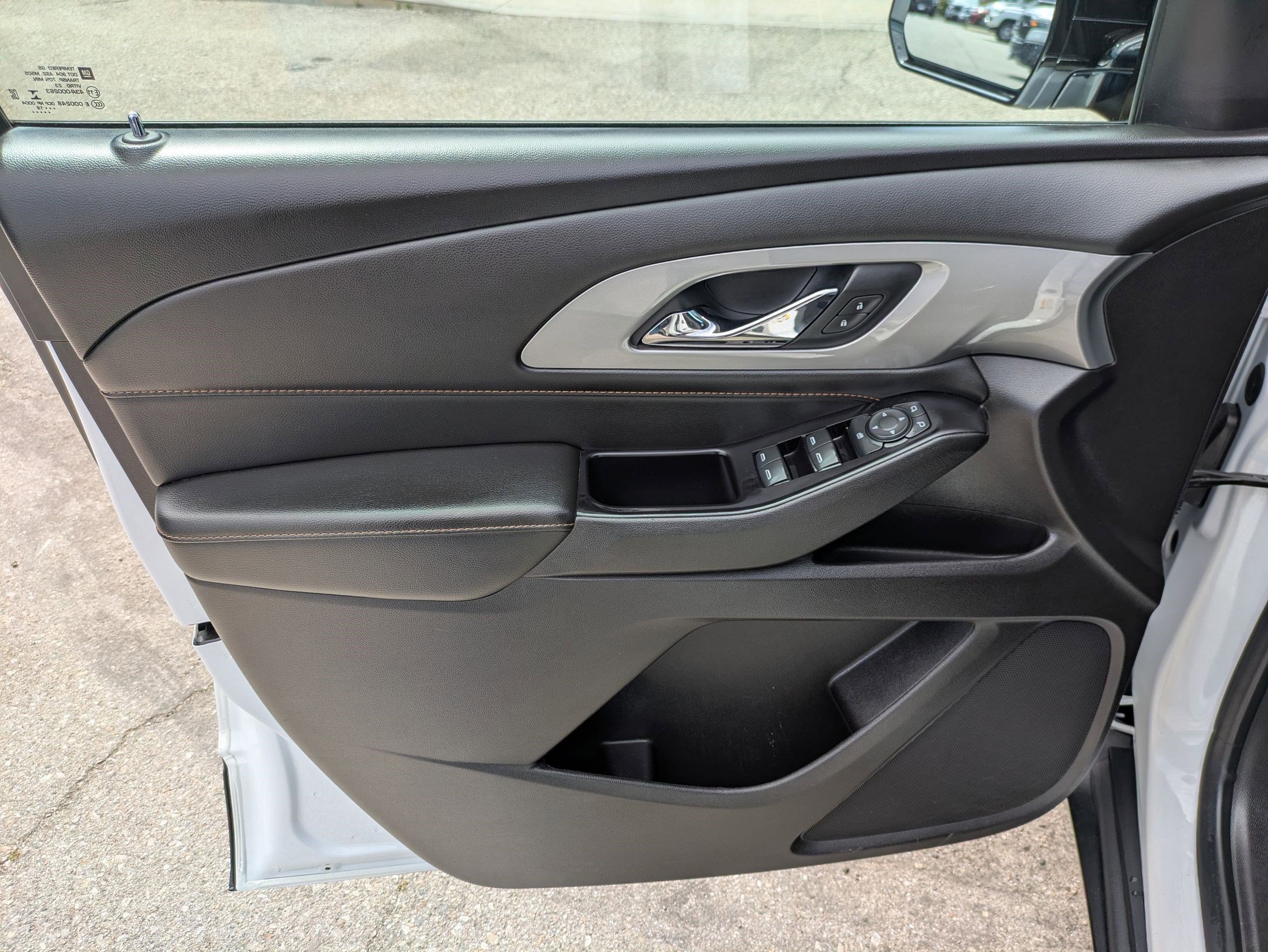 Used 2019 Chevrolet Traverse LS image 10