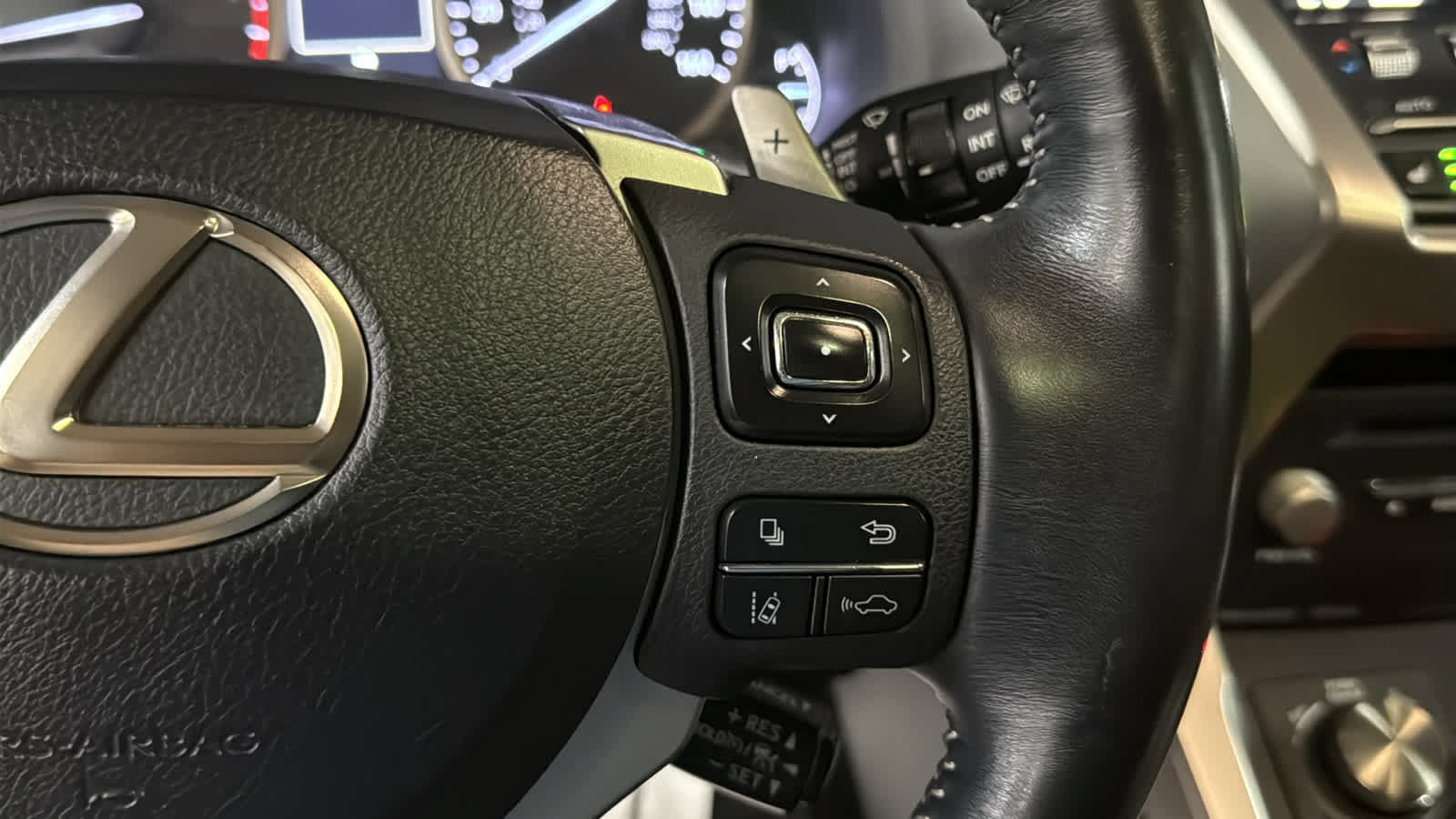 Used 2020 Lexus NX 300 AWD w/ Comfort Package image 11