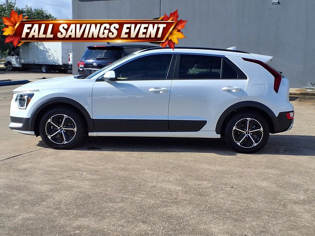 Used 2024 Kia Niro LX FWD image 5