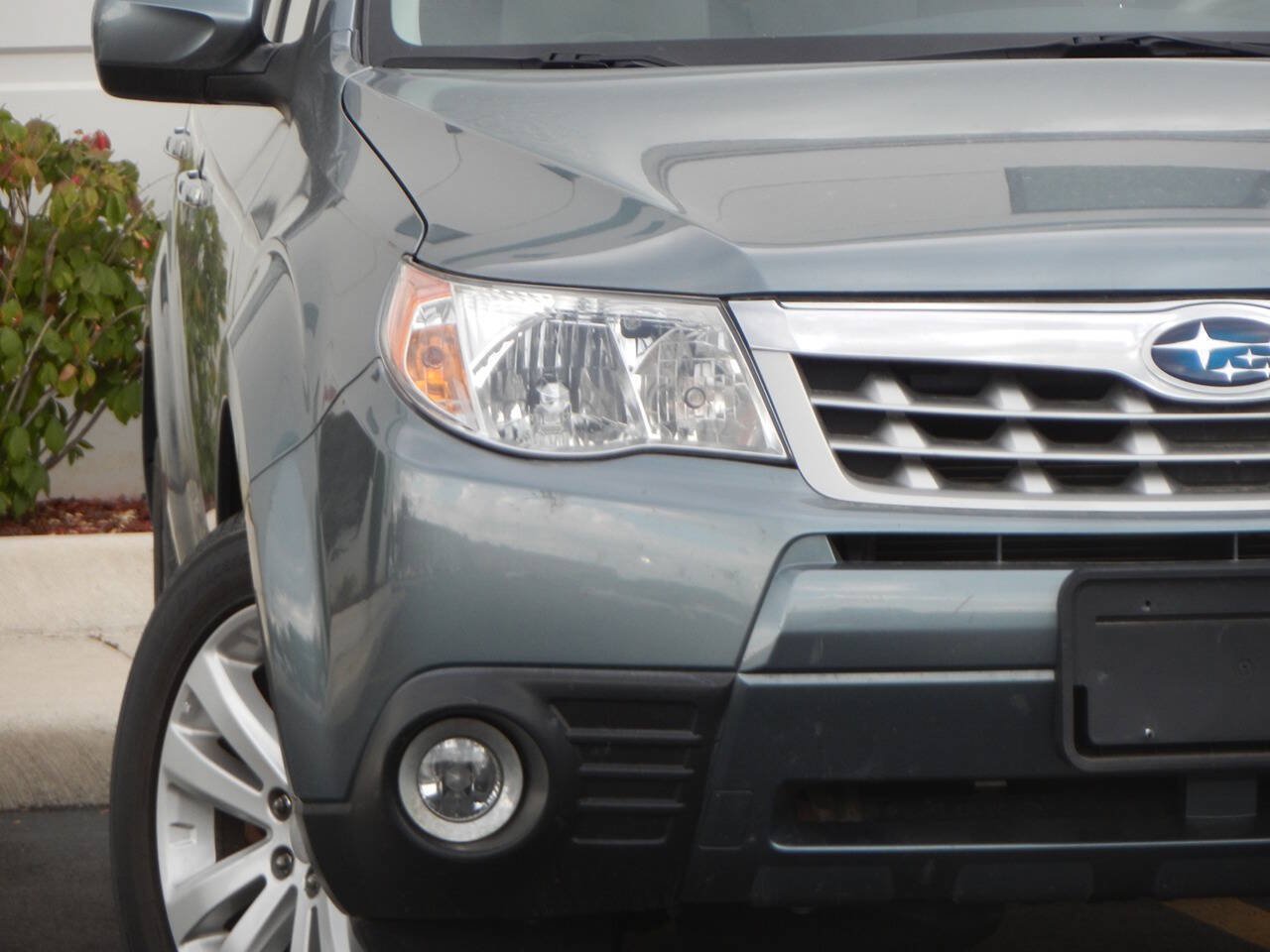 Used 2013 Subaru Forester 2.5X Premium w/ All-Weather Pkg AWD/4WD image 7