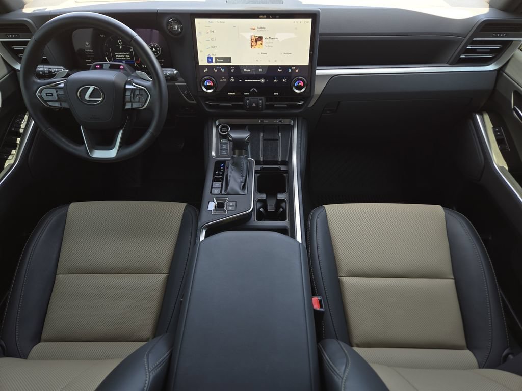 Used 2024 Lexus GX 550 AWD/4WD image 25