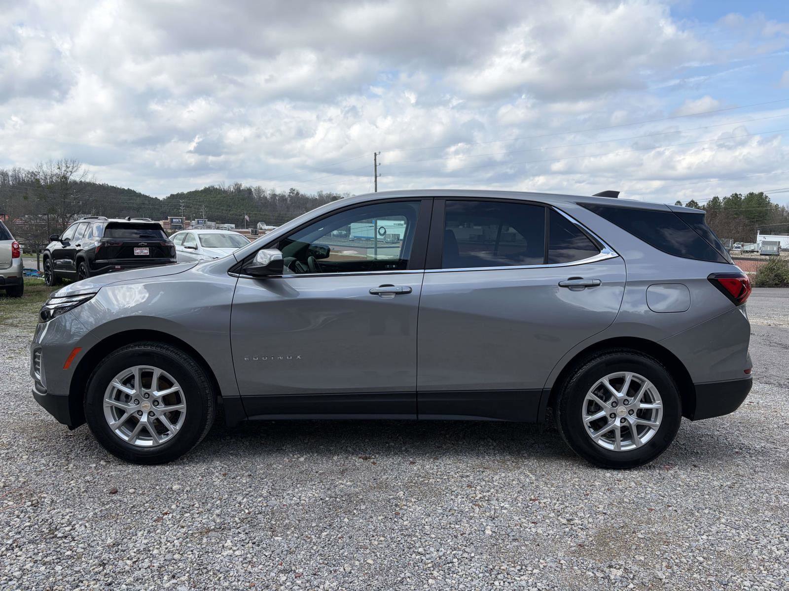 Used 2024 Chevrolet Equinox LT w/ LPO, Floor Liner Package image 23