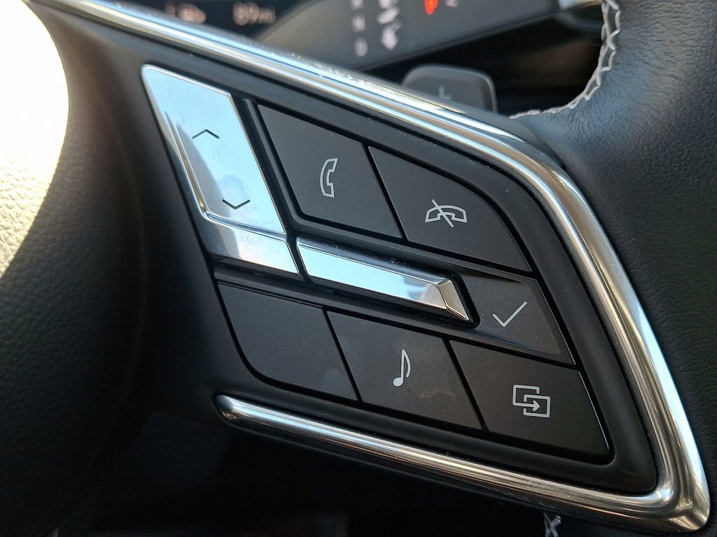 Certified 2025 Buick Envision Sport Touring image 21