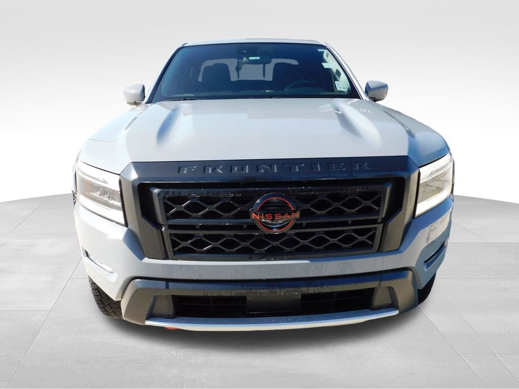 Used 2024 Nissan Frontier PRO-4X w/ Off-Road Protection Package image 2
