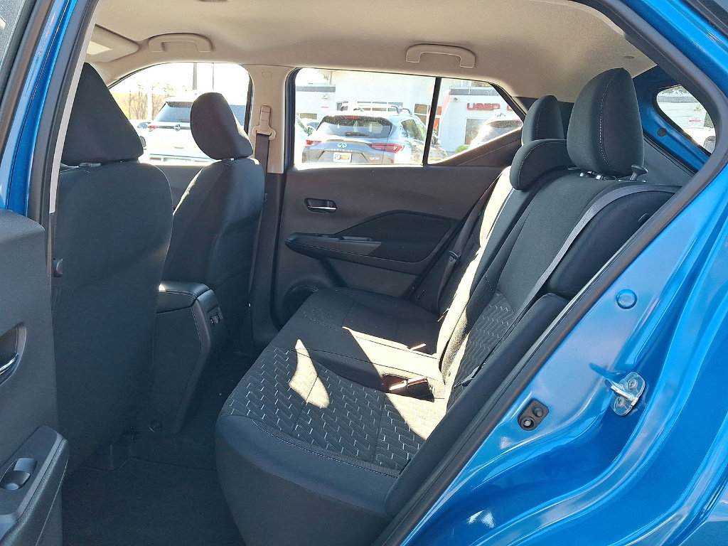 Used 2024 Nissan Kicks SV w/ Interior Electronics Package FWD image 13