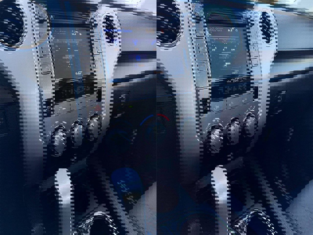 Used 2015 Toyota Tundra SR5 image 16