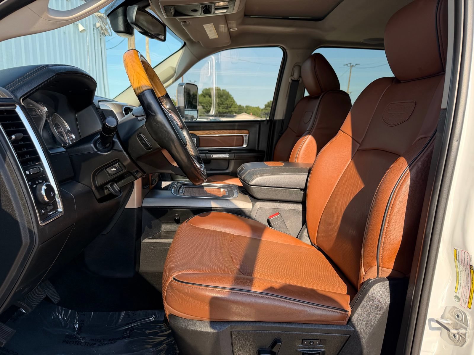 Used 2018 RAM 3500 Laramie Longhorn AWD/4WD image 19