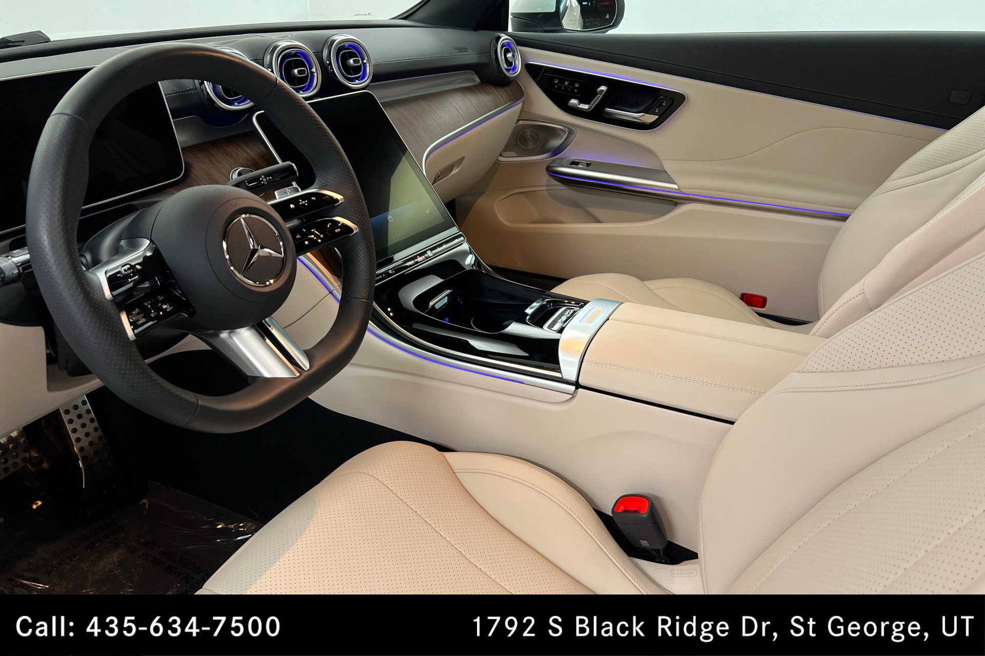 Certified 2025 Mercedes-Benz CLE 450 4MATIC Cabriolet image 15