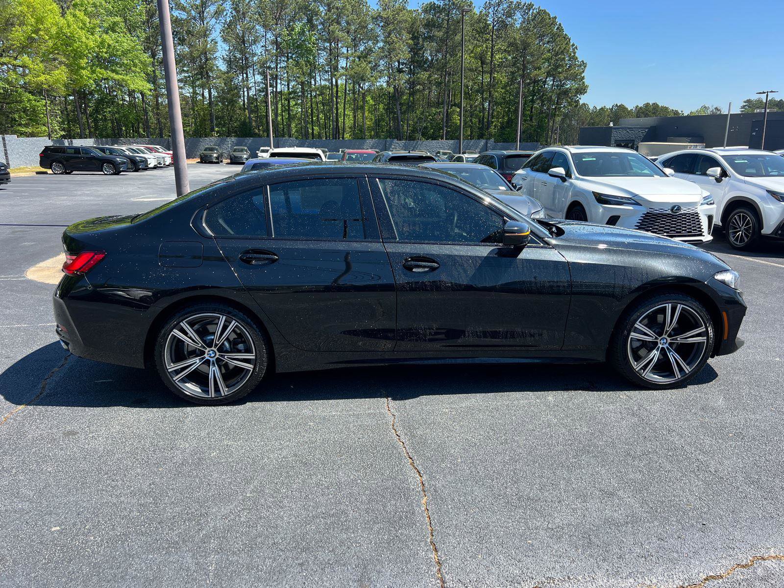 Used 2023 BMW 330i xDrive Sedan w/ Premium Package AWD/4WD image 5