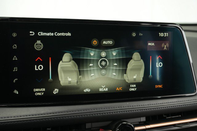 Used 2023 Nissan Ariya AWD image 42