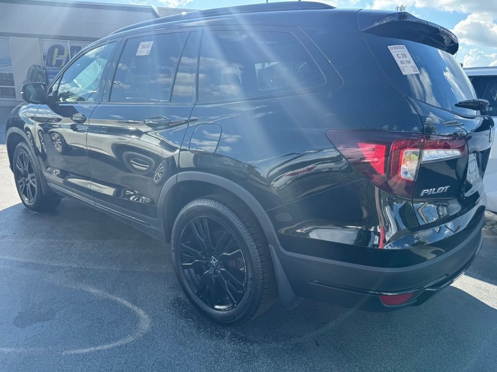 Used 2022 Honda Pilot Black Edition image 2
