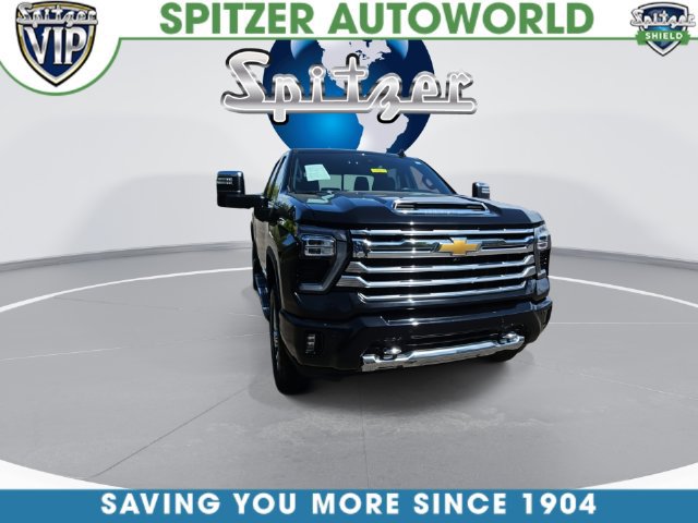 Used 2024 Chevrolet Silverado 2500 High Country w/ Z71 Off-Road Package AWD/4WD image 3