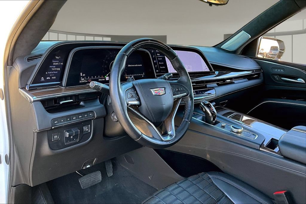 Used 2023 Cadillac Escalade ESV Sport Platinum w/ LPO, ONYX Package AWD/4WD image 13