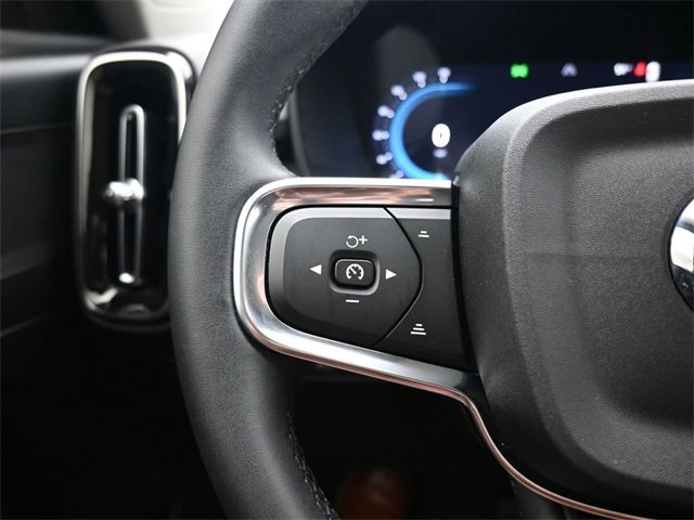 Used 2023 Volvo XC40 B5 Plus w/ Driver Assist Package image 25