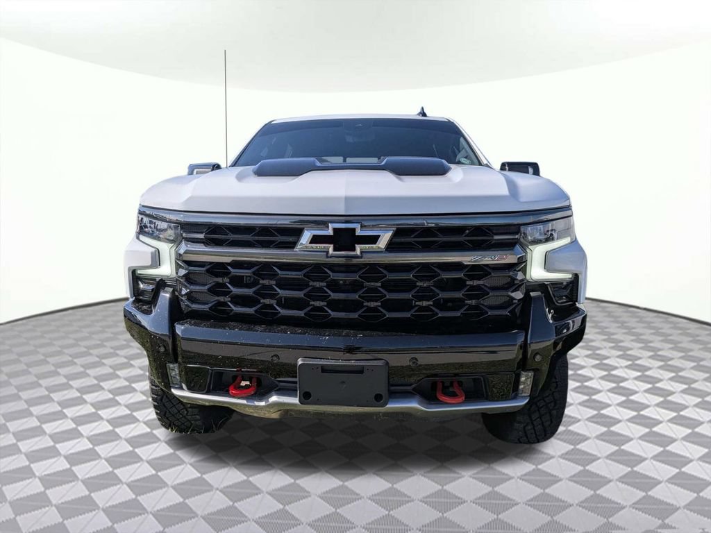 Used 2025 Chevrolet Silverado 1500 ZR2 w/ Technology Package AWD/4WD image 7