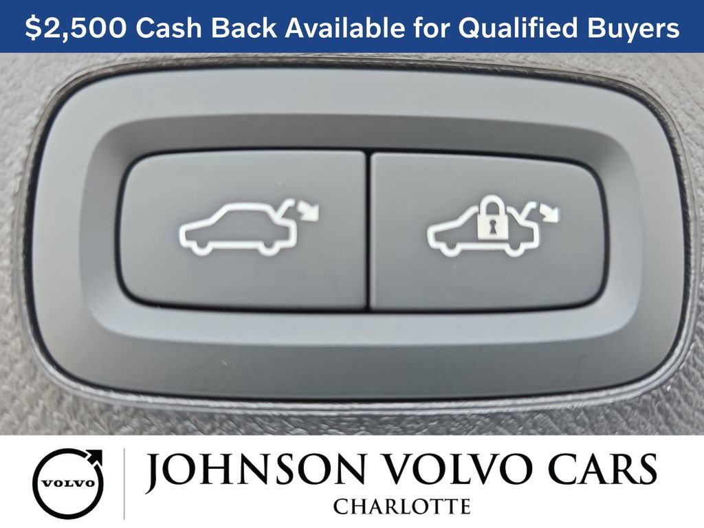 New 2026 Volvo XC90 B6 Plus image 15