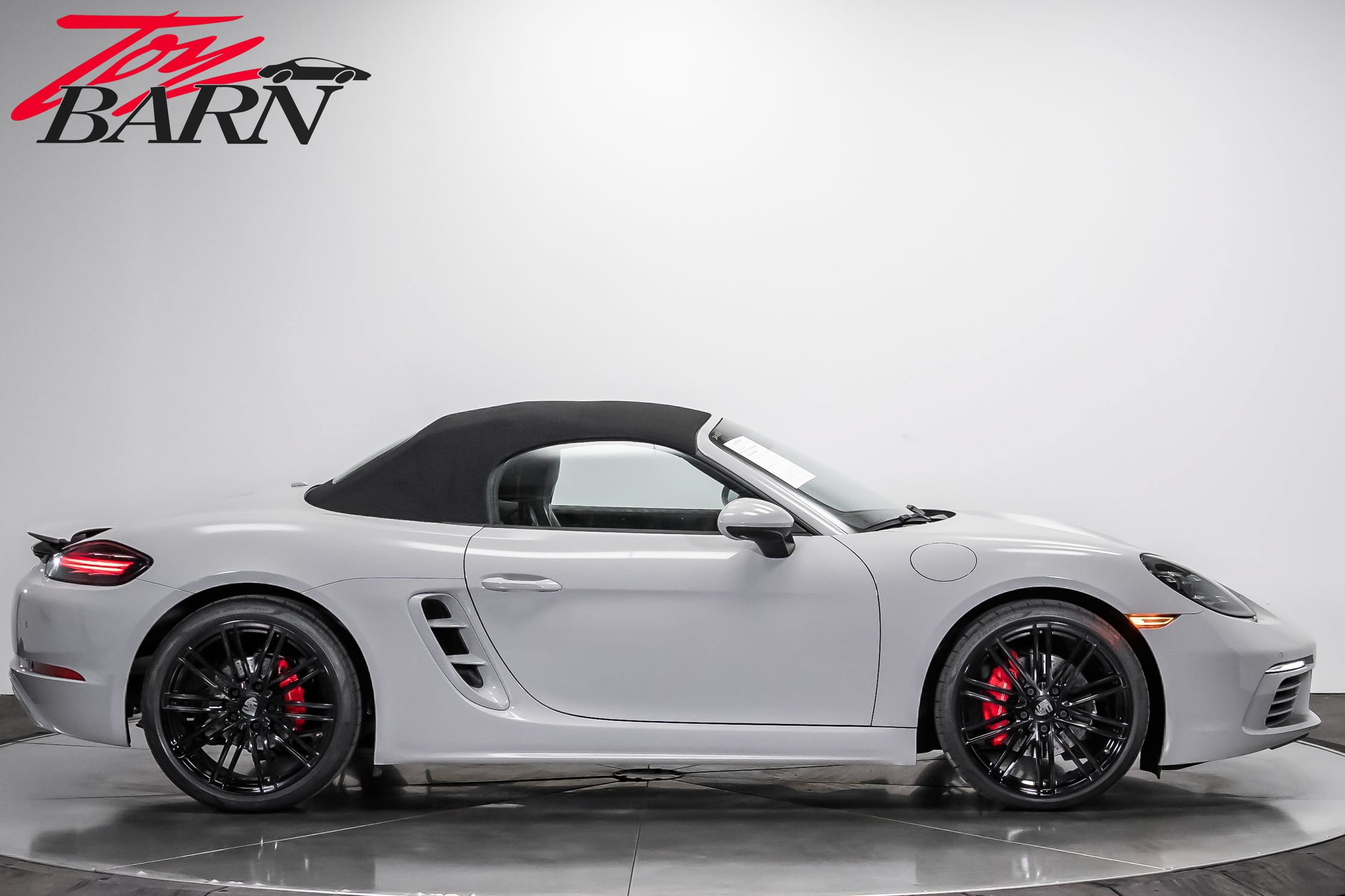 Used 2019 Porsche 718 Boxster S RWD image 14
