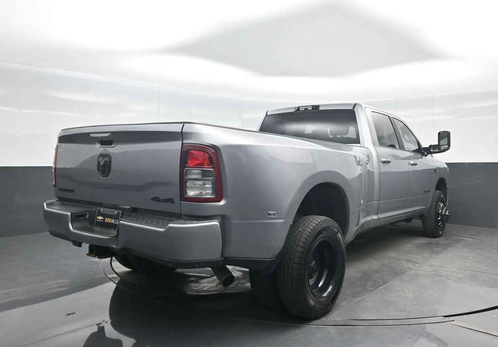 Used 2021 RAM 3500 Big Horn w/ Night Edition AWD/4WD image 6