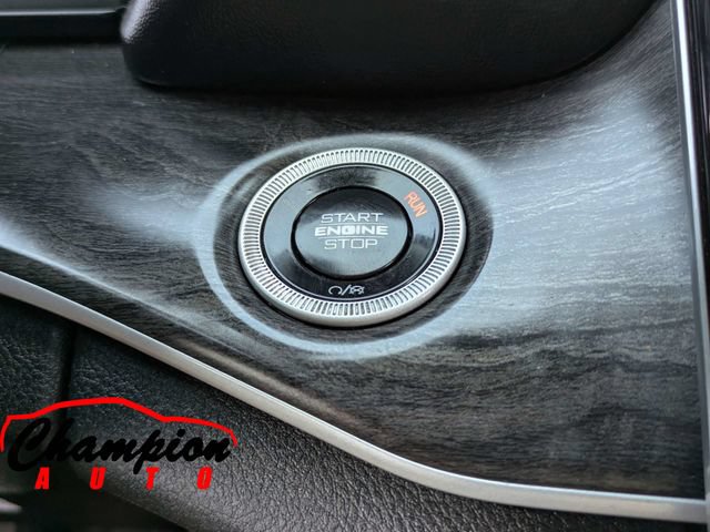 Used 2025 Jeep Grand Cherokee Limited AWD/4WD image 33