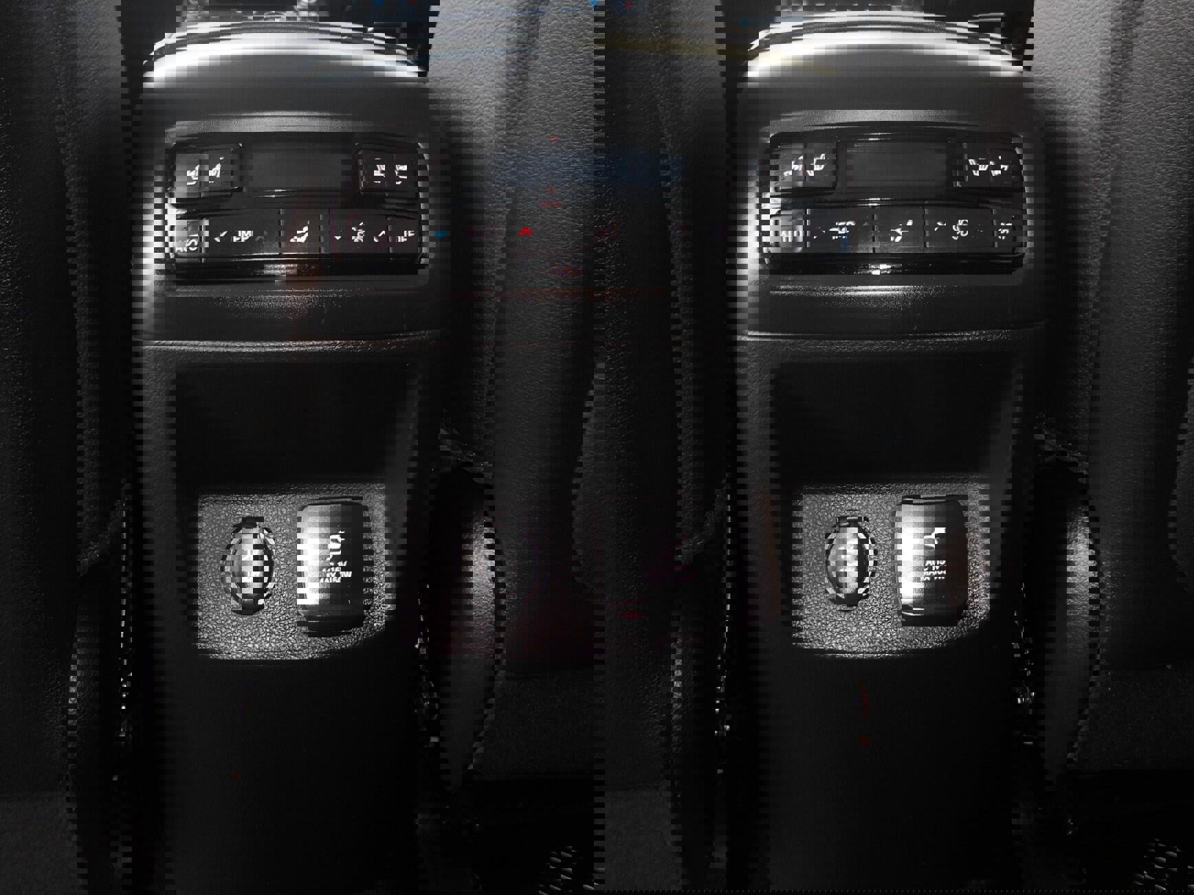 Used 2023 Hyundai Palisade Limited w/ Cargo Package image 19