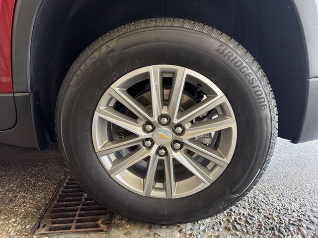 Certified 2023 Chevrolet Traverse LT FWD image 10