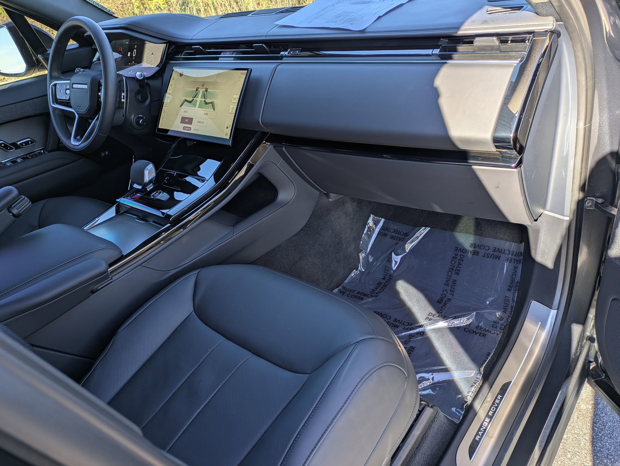 Used 2025 Land Rover Range Rover Sport SE image 29