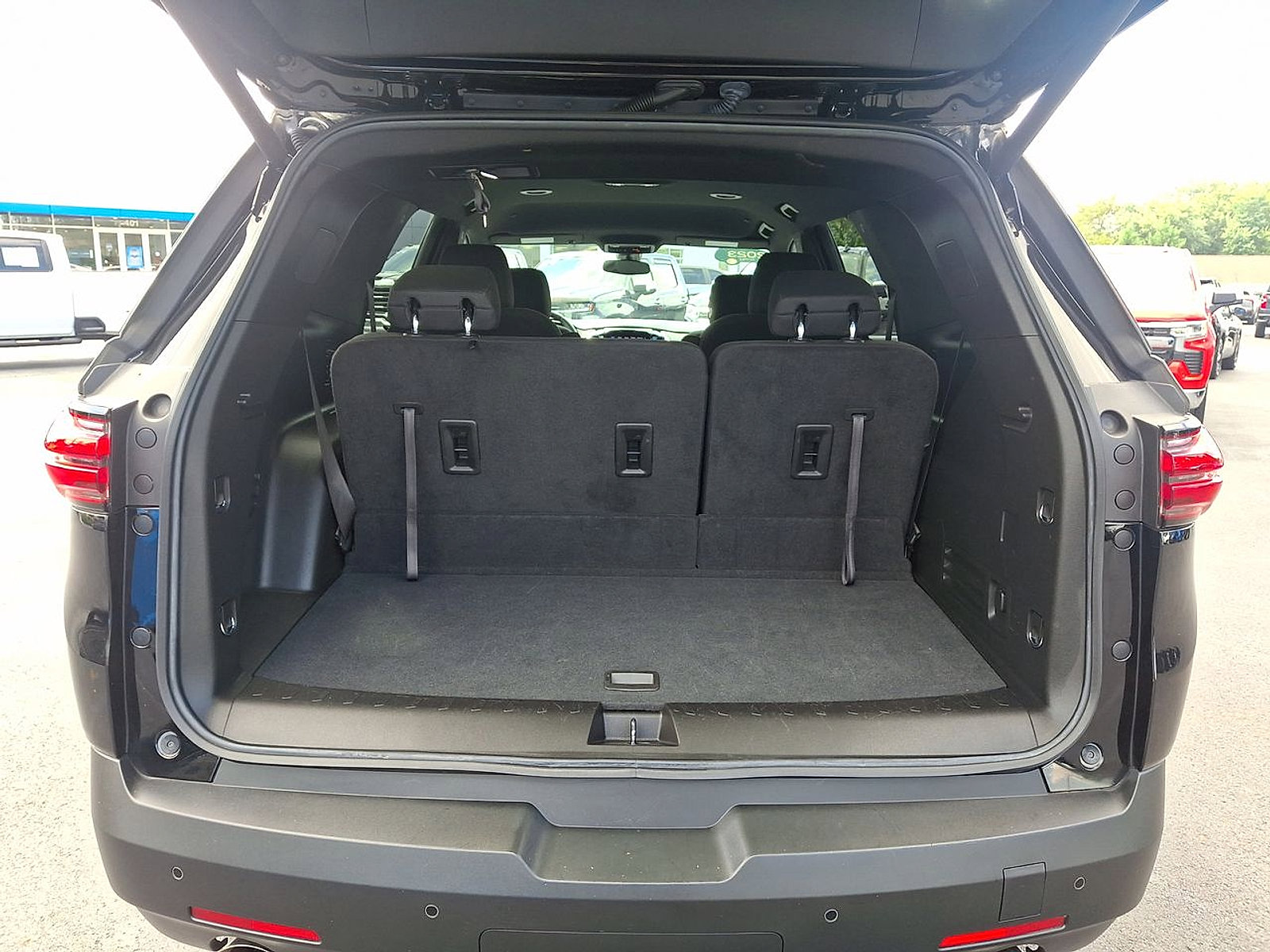 Certified 2023 Chevrolet Traverse LT image 24