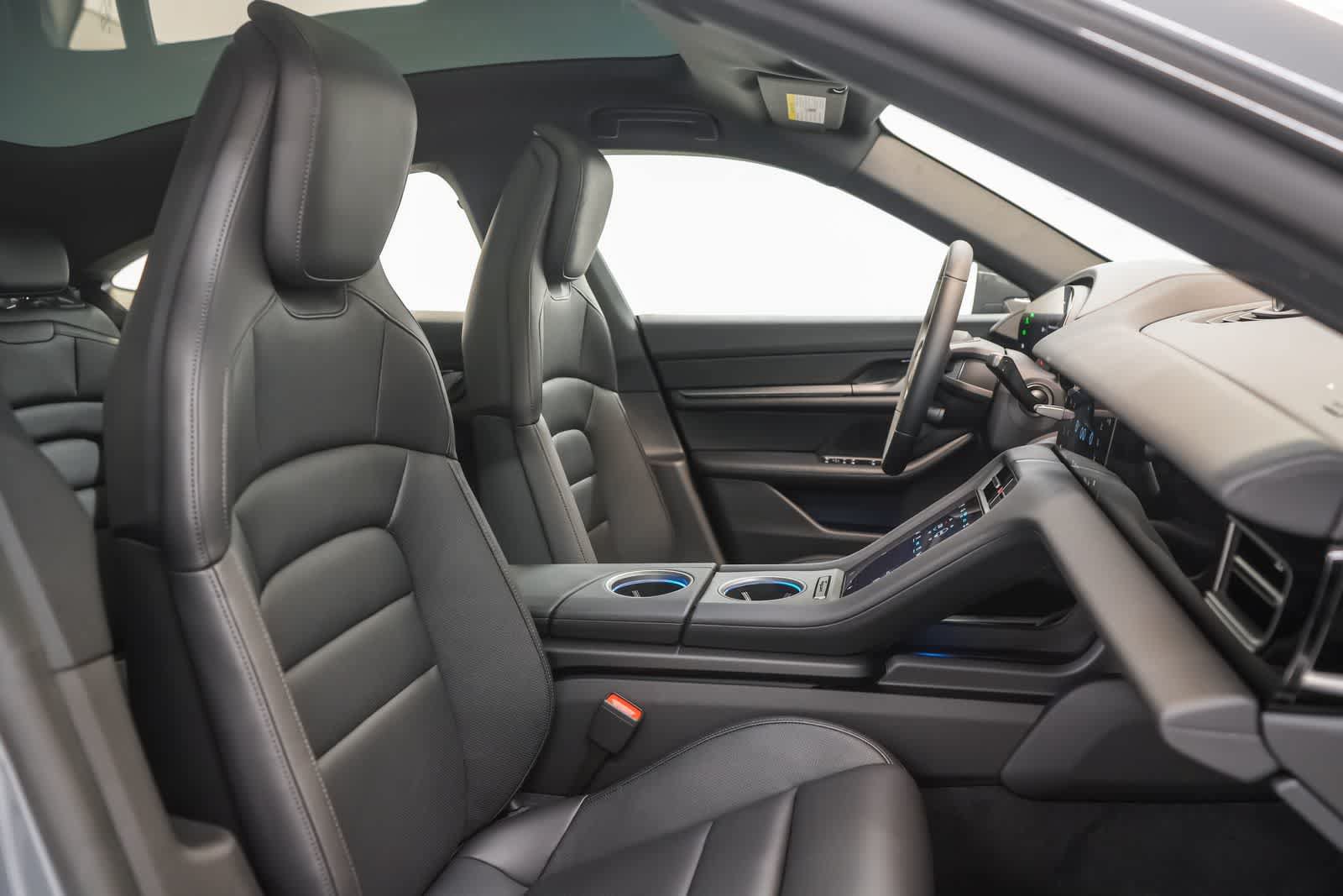 New 2026 Porsche Taycan 4S AWD/4WD image 21
